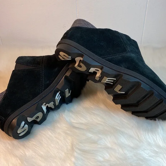 Sorel Suede Slip on Shoes Excellent Condition - Picture 4 of 12